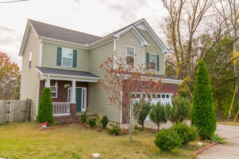 6134 Old Forest Rd, Antioch, TN 37013