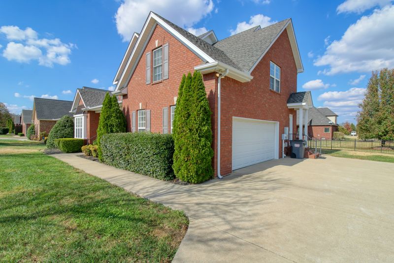 7018 Grindstone Way, Murfreesboro, TN 37129