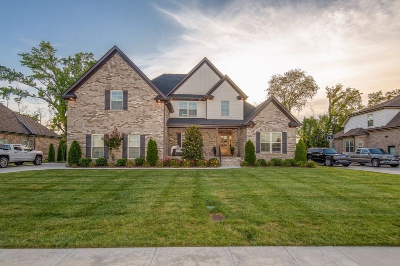 3024 Beaulah Dr, Murfreesboro, TN 37128