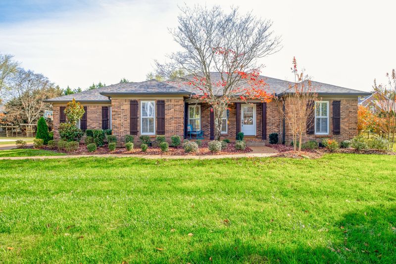 4605 Brown Leaf Dr, Old Hickory, TN 37138