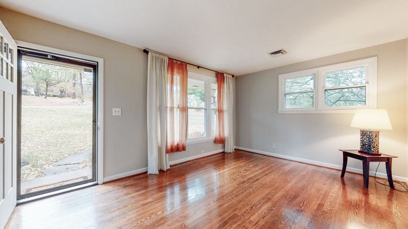 4903 Monterey Dr, Nashville, TN 37220
