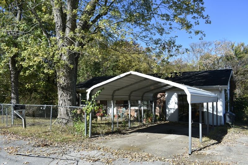 138 Lester Ave, Carthage, TN 37030