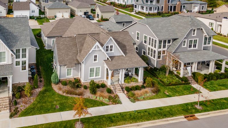 131 Glenrock Dr, Nashville, TN 37221