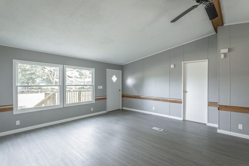 647 Carrol Dr, Ringgold, GA 30736