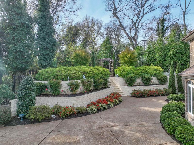 138 Shorecrest Cir, Hendersonville, TN 37075