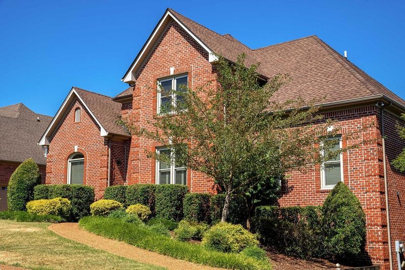 110 Lake Ridge Dr, Hendersonville, TN 37075