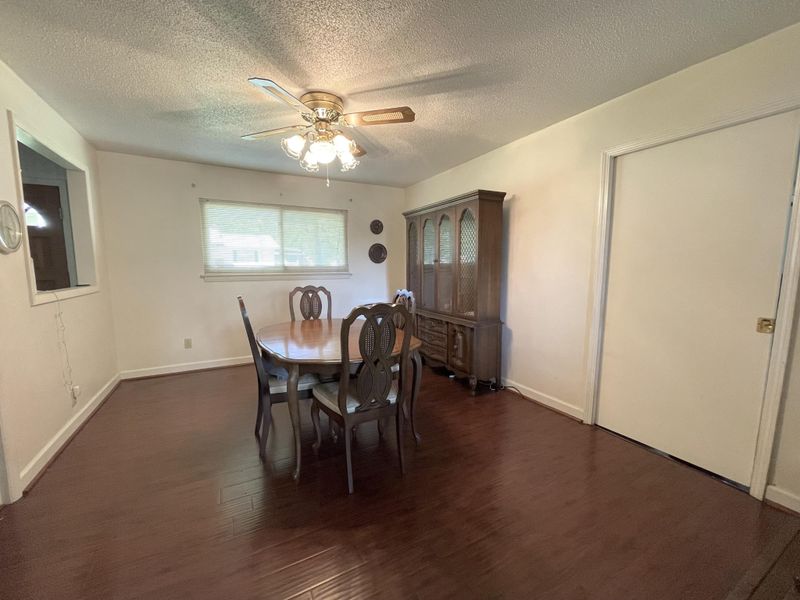 147 Prater Rd, Rossville, GA 30741
