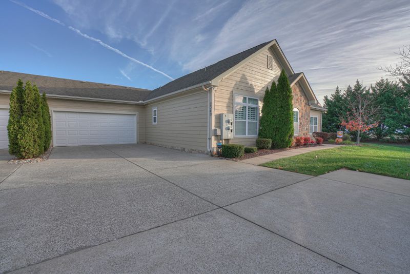 2349 Bridgeway St, Murfreesboro, TN 37128