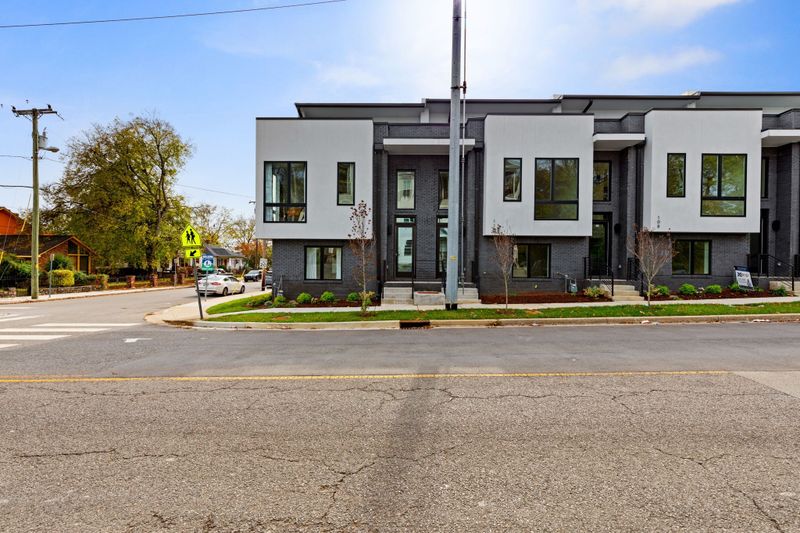 110 Douglas Ave, Nashville, TN 37207