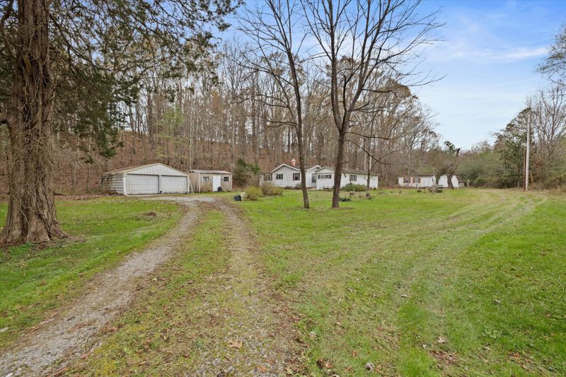 996 Friendship Rd, Chickamauga, GA 30707