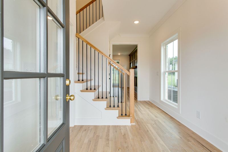 2653 Holly Springs Dr, Murfreesboro, TN 37128