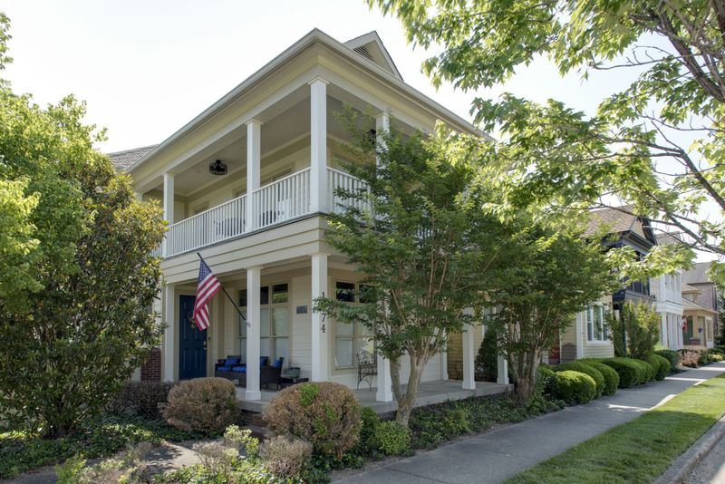 1574 Hicks Edgen Rd, Pleasant View, TN 37146