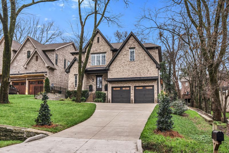 1139 Granny White Ct, Nashville, TN 37204