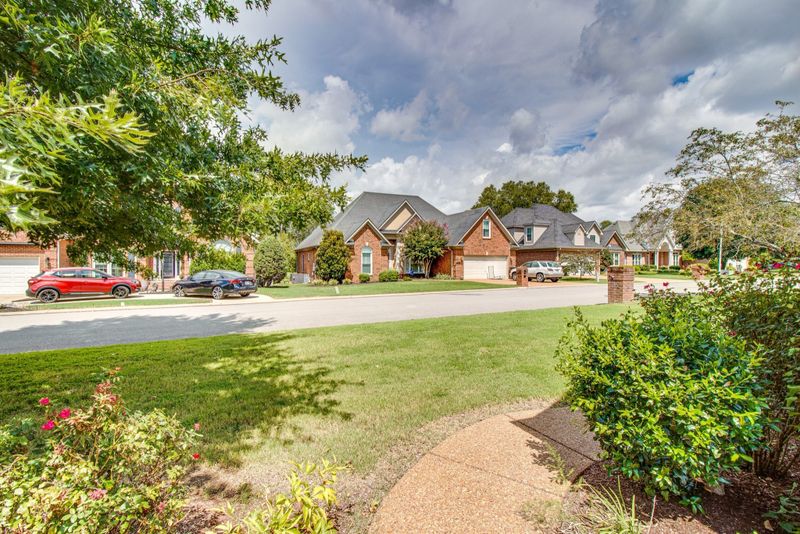 126 Black Hawk Way, Murfreesboro, TN 37127