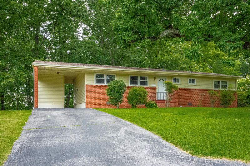 108 Ridgecrest Cir, Rossville, GA 30741