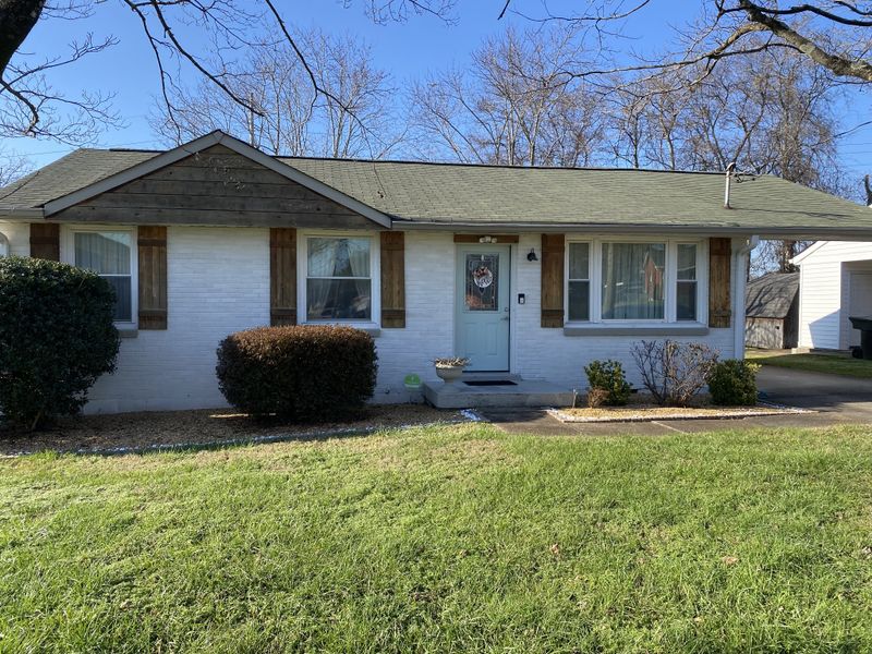 6008 Panama Dr, Hermitage, TN 37076
