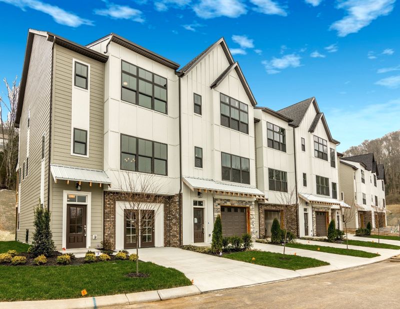 247 Stonecrest Cir, Nashville, TN 37209