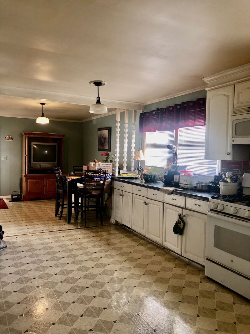 283 Garry Dr, Nashville, TN 37211