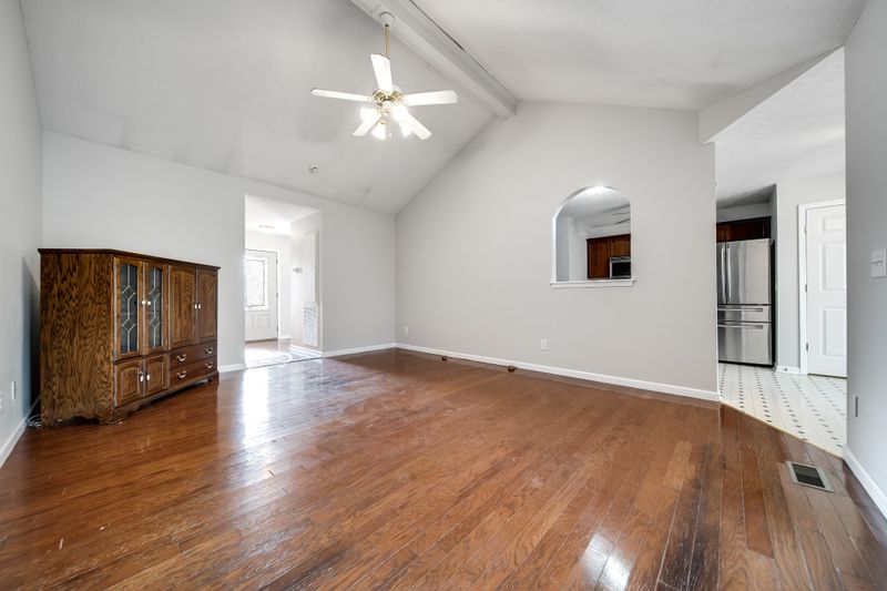 1392 Harrington Dr, Gallatin, TN 37066