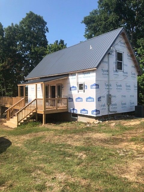 1320 Halliburton Rd, Vanleer, TN 37181