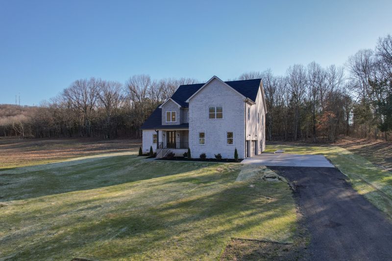 2520 Callis Rd, Lebanon, TN 37090