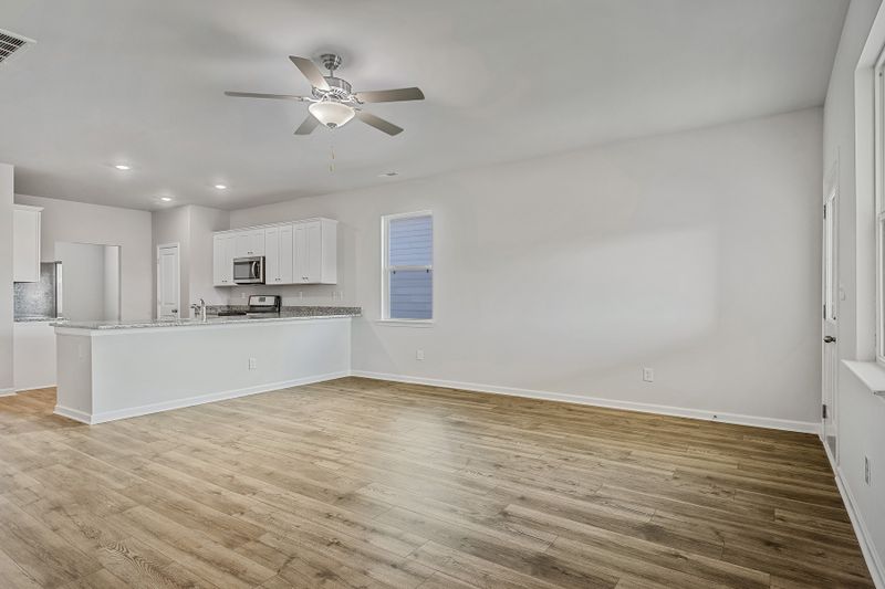 2303 Curbow Dr, Murfreesboro, TN 37127