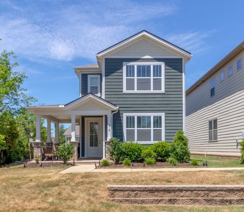 319 Imperial Ct, Pleasant View, TN 37146