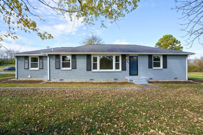 2945 Lyndale Dr, Nashville, TN 37207