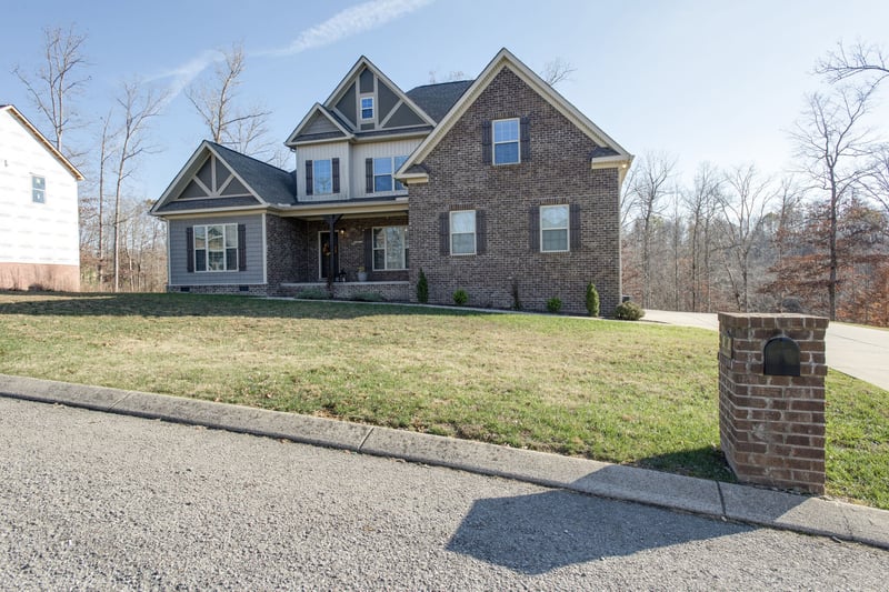 217 Cherokee Dr, White Bluff, TN 37187