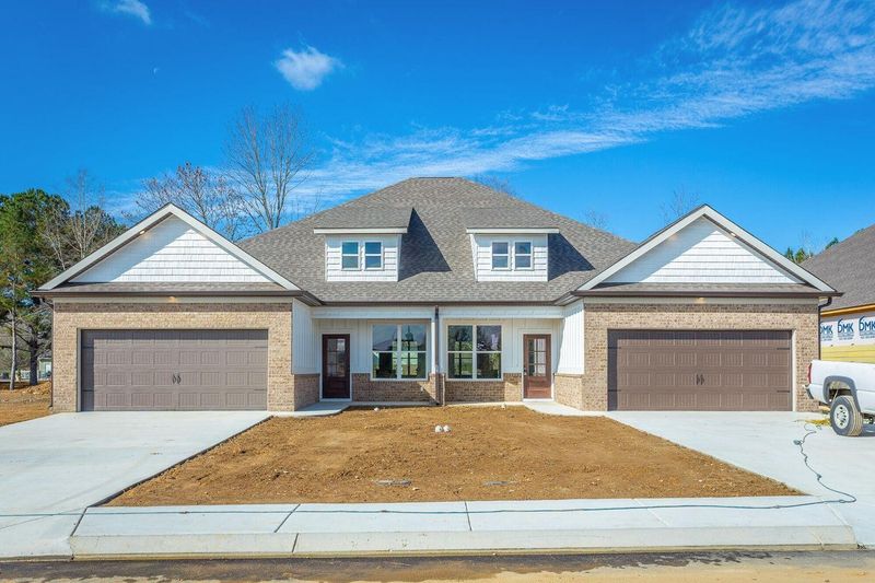 77 Arlington Dr, Chickamauga, GA 30707