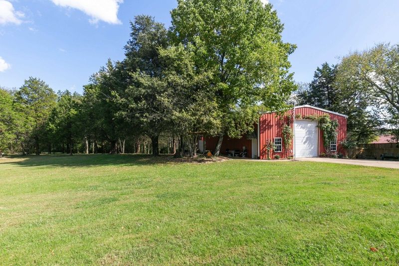 2925 Oak Grove Rd, Lebanon, TN 37090