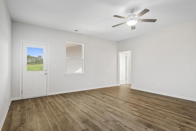 2425 Curbow Dr, Murfreesboro, TN 37127