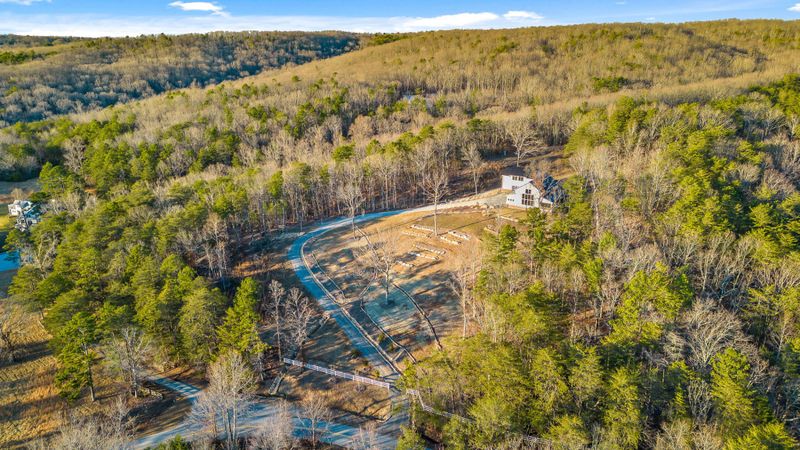 504 Payne Chapel Rd, Lookout Mountain, GA 30750