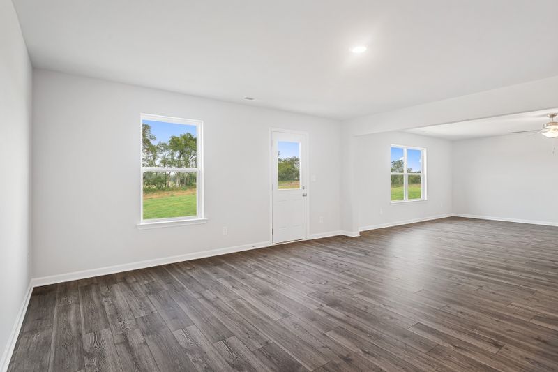 2416 Curbow Dr, Murfreesboro, TN 37127