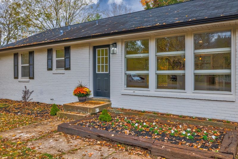 818 Kent Rd, Nashville, TN 37214
