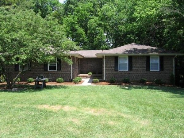 860 Clematis Dr, Nashville, TN 37205