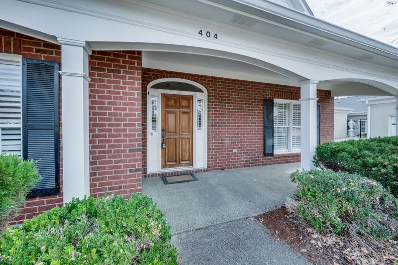 404 Village Hall Pl, Nashville, TN 37215