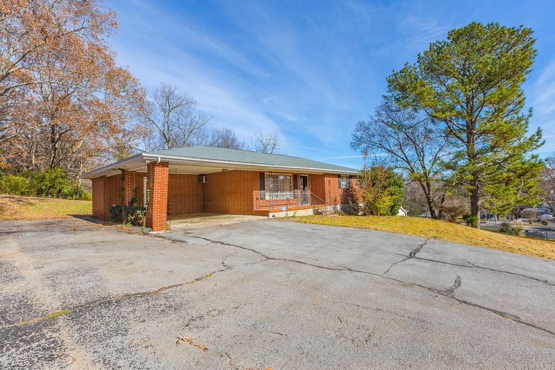 2109 Gail St, Rossville, GA 30741