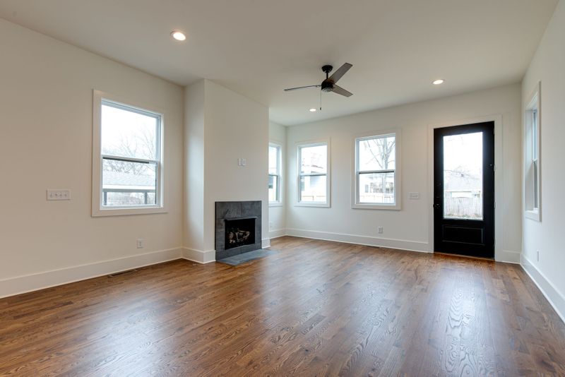 1011 Delmas Ave, Nashville, TN 37216
