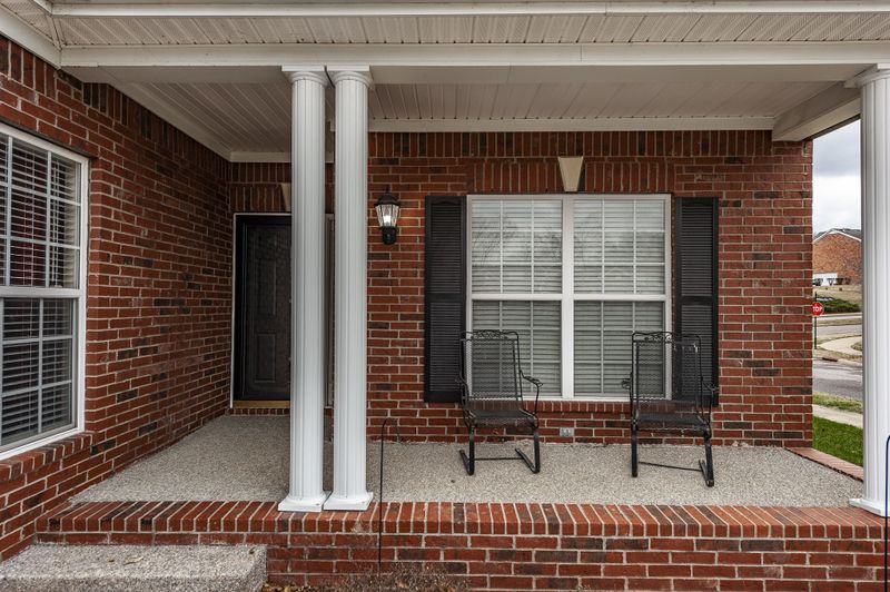 100 Kenton Loop, Hendersonville, TN 37075