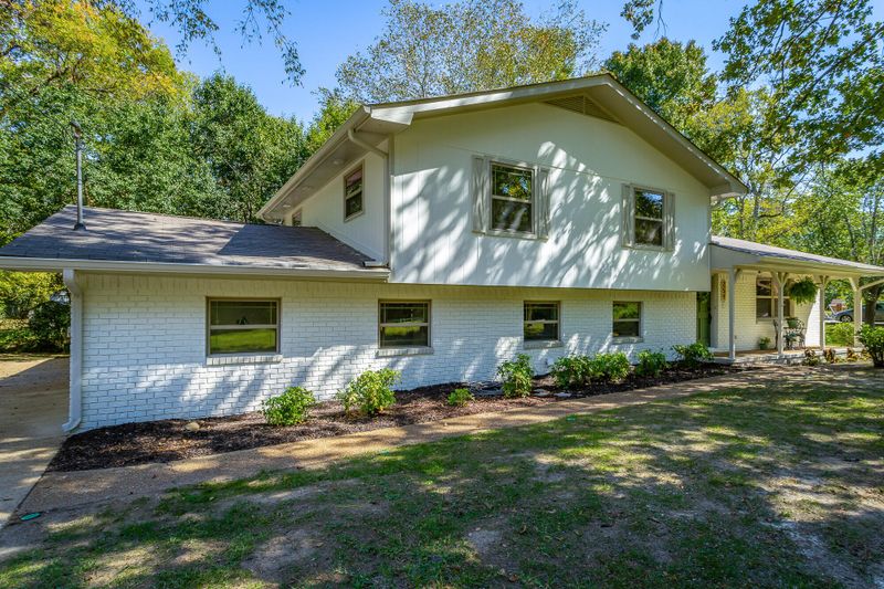 259 Beaver Rd, Fort Oglethorpe, GA 30742