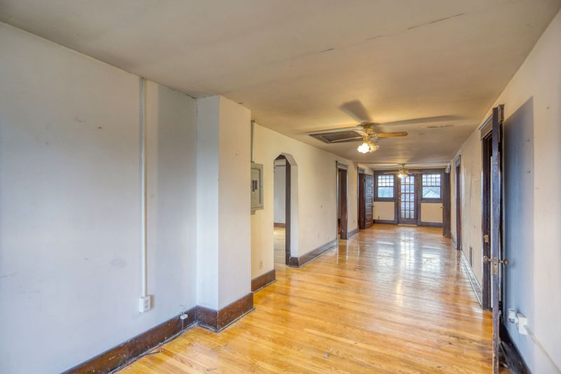 1211 Ordway Pl, Nashville, TN 37206