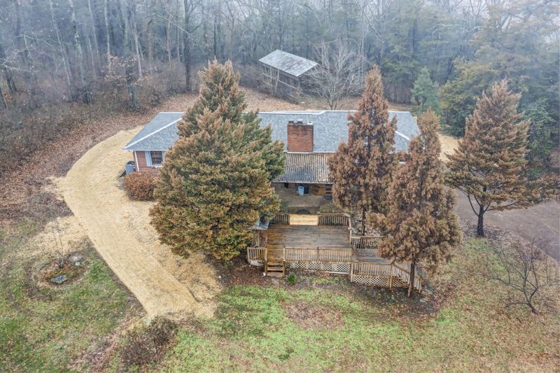 5082 Moss Rd, Nashville, TN 37221