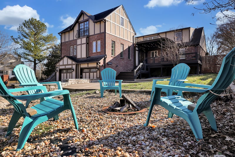 902 Sutton Hill Rd, Nashville, TN 37204