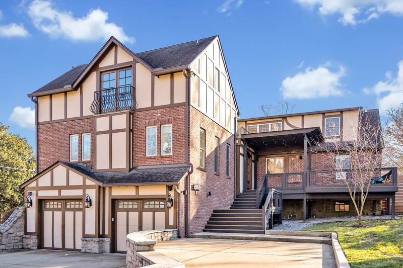 902 Sutton Hill Rd, Nashville, TN 37204