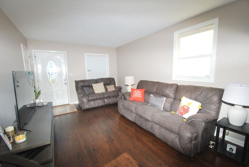 811 King Dr, Springfield, TN 37172
