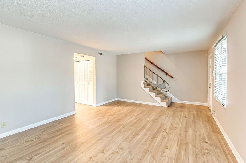 5510 Country Dr #18, Nashville, TN 37211