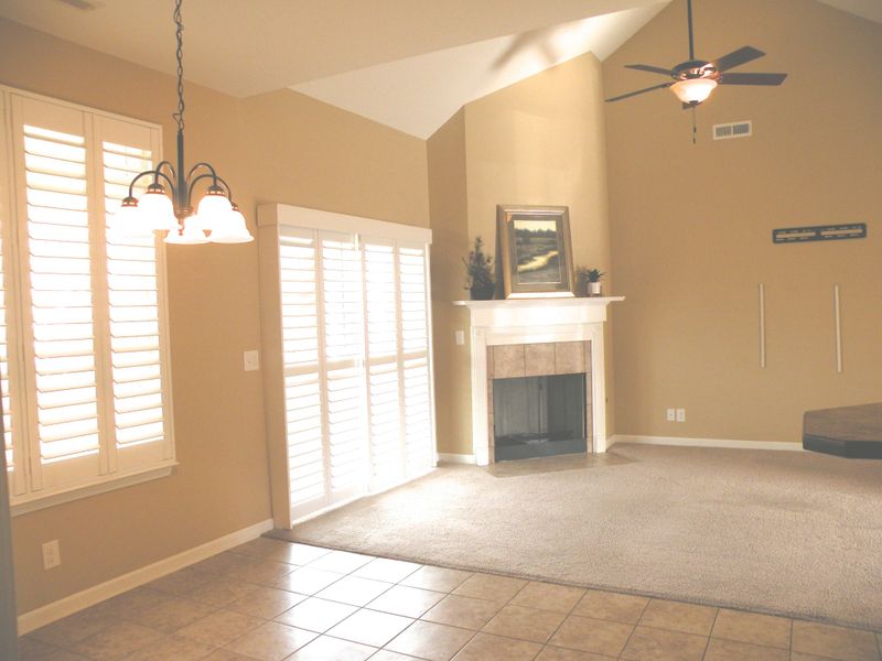 609 Indian Ridge Cir, White House, TN 37188