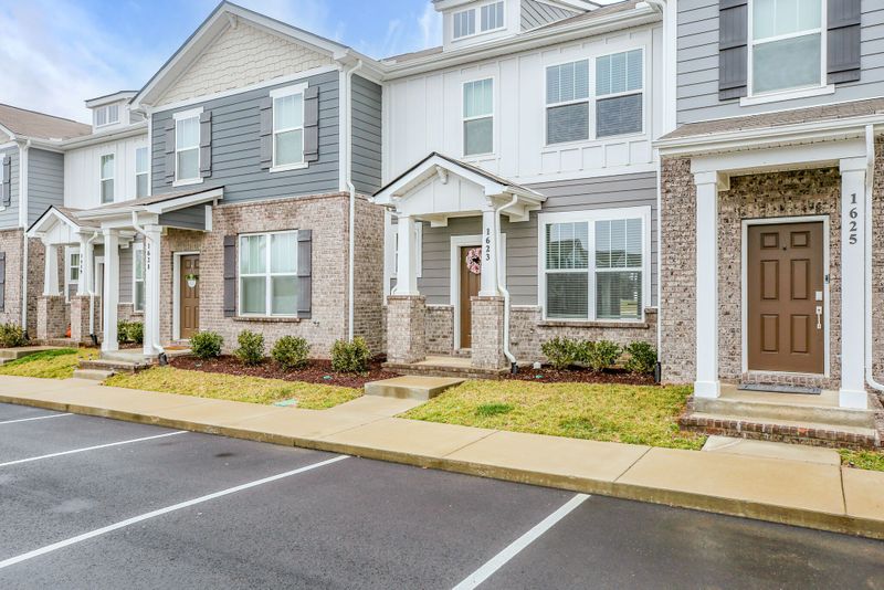 1623 Tolkien Ln, Murfreesboro, TN 37128