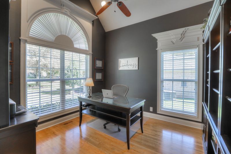 5423 Sherrington Rd, Murfreesboro, TN 37128
